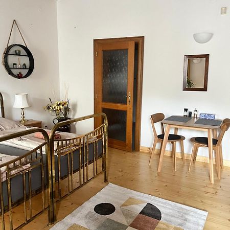 Apartment Deluxe Прага Екстер'єр фото