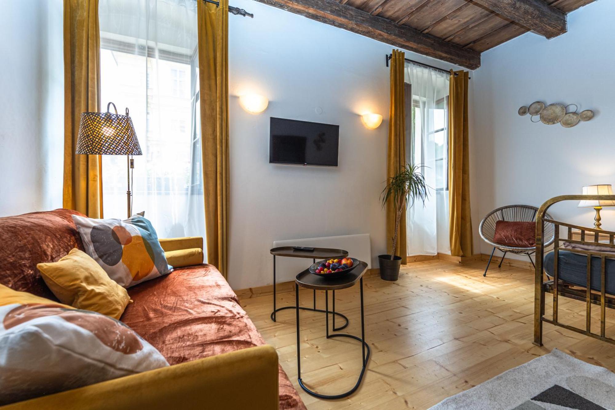 Apartment Deluxe Прага Екстер'єр фото